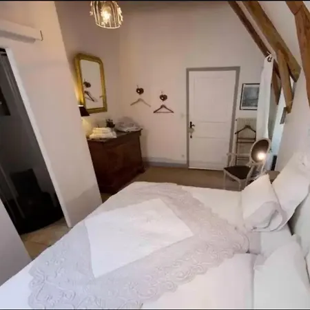 Ferme Des Prades Bed & Breakfast